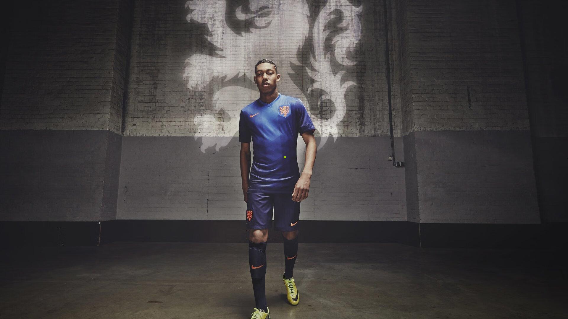 【金年会中国】穆斯卡特公开力挺麾下国脚 直言编造故事是对球员的不尊重